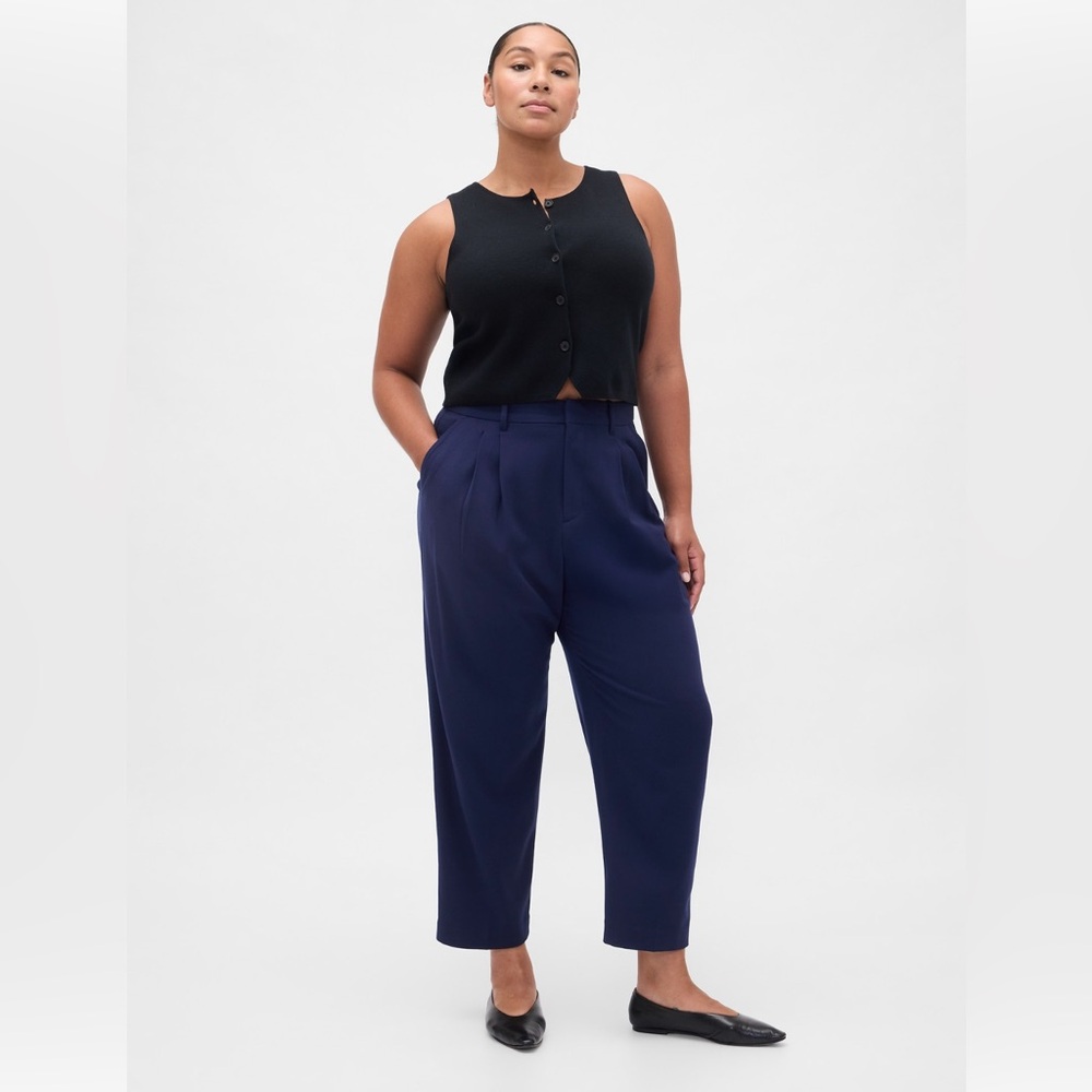 NWT Gap 365 high rise taper ankle trousers